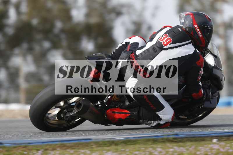 /Archiv-2024/02 29.01.-02.02.2024 Moto Center Thun Jerez/Gruppe rot-red/backside